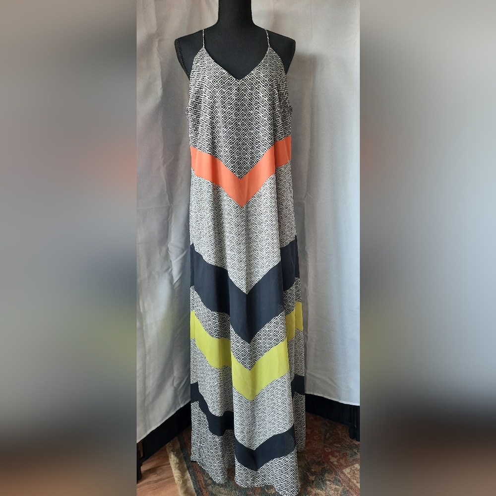 Old Navy Maxi Dress Womens Size Large V Neck Orange Yellow Geometic - Picture 2 of 16